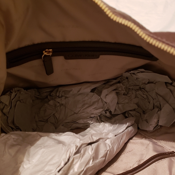 Calvin Klein pocketbook - Picture 4 of 7